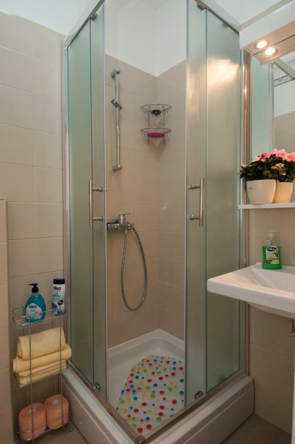 Iva, Opatija Centar Apartment ภายนอก รูปภาพ